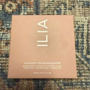 ILIA Light Shift Cream Highlighter- GLINT